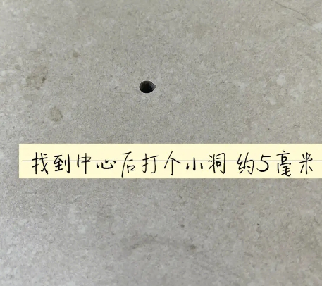 安康市瓷砖空鼓维修公司专业解答在瓷砖铺贴过程中，如果砂料搅拌不均匀，将会带来以下问题